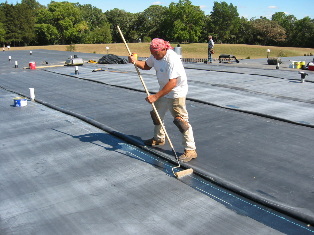 Installing a Rubber Roof - Fine Homebuilding